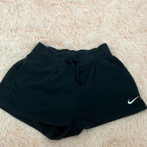 Nike shorts woman S